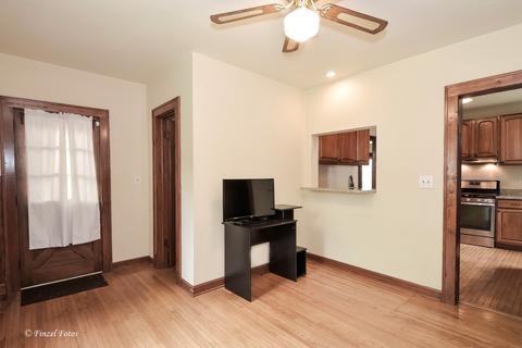 45 Center St, Algonquin, IL 60102 photo 8