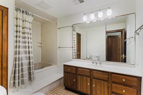 154 Barrypoint Rd, Riverside, IL 60546 photo 19