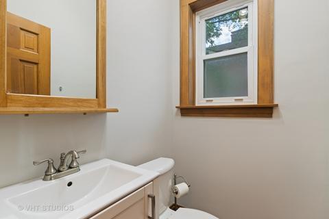 154 Barrypoint Rd, Riverside, IL 60546 photo 14
