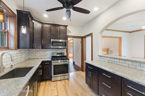 154 Barrypoint Rd, Riverside, IL 60546 photo 11