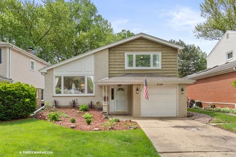 2139 Maple Ave, Northbrook, IL 60062 photo 1