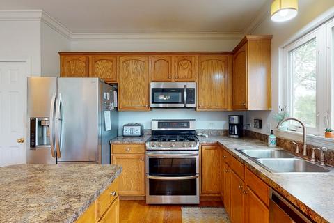 180 Prescott Dr, Bartlett, IL 60103 photo 12