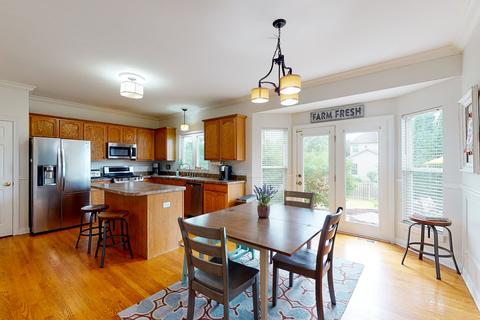 180 Prescott Dr, Bartlett, IL 60103 photo 8