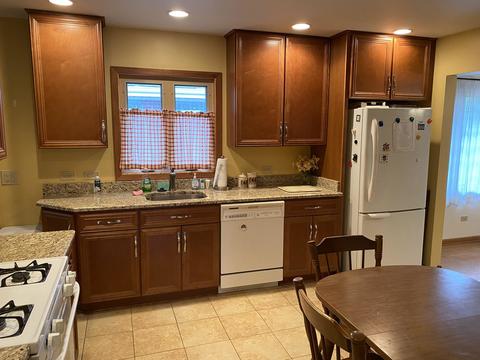 1885 Everett Ave, Des Plaines, IL 60018 photo 4