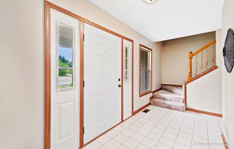 2109 Hamilton Dr, West Dundee, IL 60118 photo 13