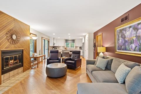 1902 Gladstone Dr, Wheaton, IL 60189 photo 11