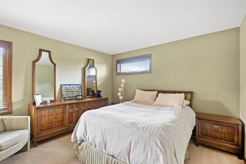 1902 Gladstone Dr, Wheaton, IL 60189 photo 20