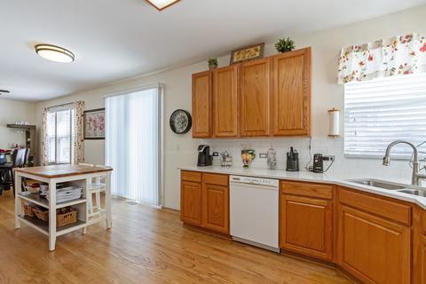 755 Red Barn Ln, Elgin, IL 60124 photo 13