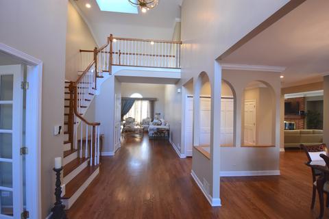 4441 Wilmette Ave, Rolling Meadows, IL 60008 photo 2