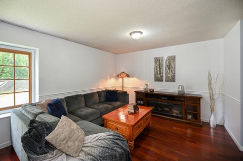 2019 Paddock Ct, Wheaton, IL 60187 photo 12