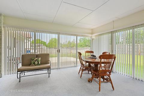 718 Coral Ave, Bartlett, IL 60103 photo 9