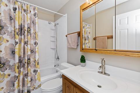 718 Coral Ave, Bartlett, IL 60103 photo 21