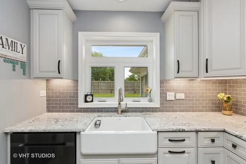 718 Coral Ave, Bartlett, IL 60103 photo 13