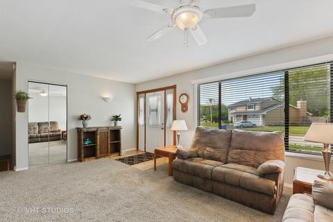 718 Coral Ave, Bartlett, IL 60103 photo 5