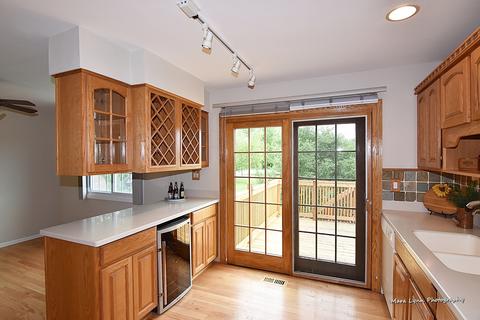 141 Mcclellan Ct, Bartlett, IL 60103 photo 7