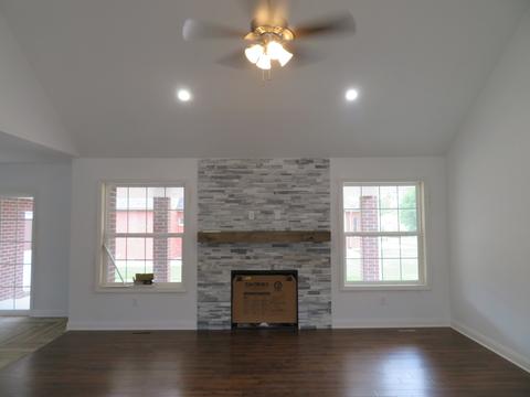 532 Edgewater Dr, Morris, IL 60450 photo 4