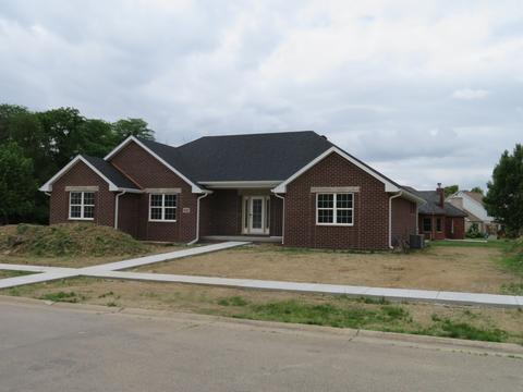 532 Edgewater Dr, Morris, IL 60450 photo 1