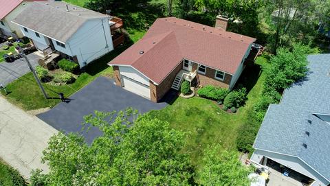 521 Longbeach Rd, Lakemoor, IL 60051 photo 2