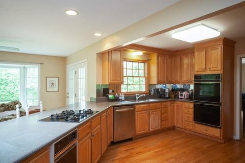 46 Thomas Pl, Lake Forest, IL 60045 photo 2