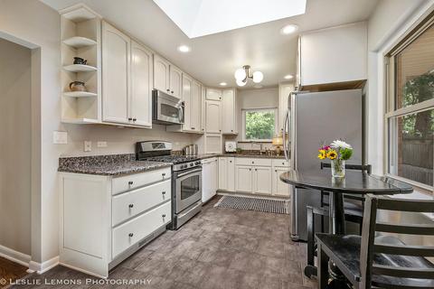 817 Webster Ave, Wheaton, IL 60187 photo 10