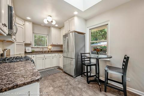 817 Webster Ave, Wheaton, IL 60187 photo 9