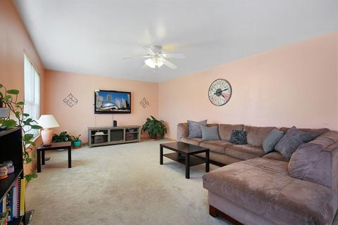 5414 Isabel Ct, Plainfield, IL 60586 photo 3