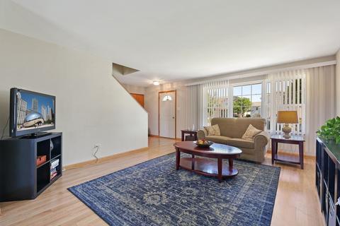 5414 Isabel Ct, Plainfield, IL 60586 photo 4