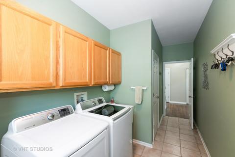 256 Fallbrook Ct, East Dundee, IL 60118 photo 24
