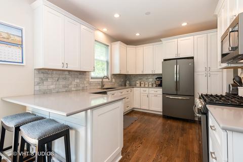 256 Fallbrook Ct, East Dundee, IL 60118 photo 5