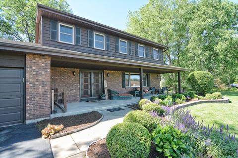 38 W663 Hopps Rd, Elgin, IL 60124 photo 2