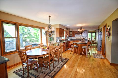 38 W663 Hopps Rd, Elgin, IL 60124 photo 10