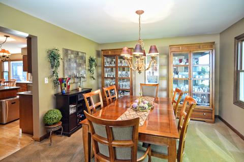 38 W663 Hopps Rd, Elgin, IL 60124 photo 9