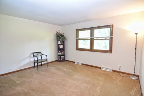 38 W663 Hopps Rd, Elgin, IL 60124 photo 23