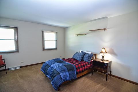 38 W663 Hopps Rd, Elgin, IL 60124 photo 21