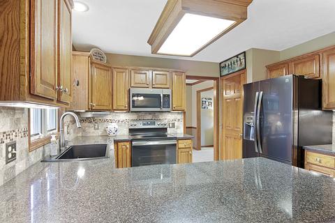 306 Wildberry Dr, Normal, IL 61761 photo 10