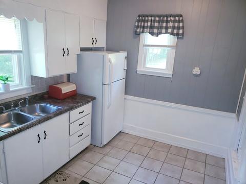 1002 Howard St, Normal, IL 61761 photo 2