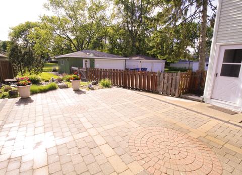 546 S 5th Ave S, Des Plaines, IL 60016 photo 2