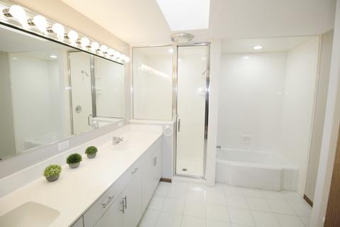 546 S 5th Ave S, Des Plaines, IL 60016 photo 8