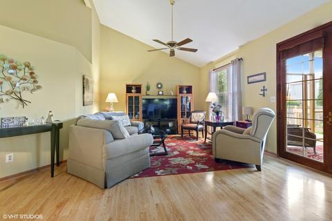 3717 Brighton Pl, Mchenry, IL 60050 photo 3
