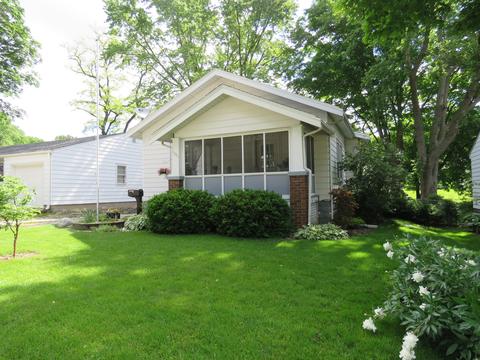 1306 S Linden St, Normal, IL 61761 photo 1