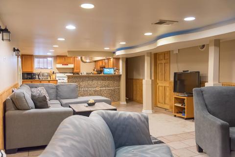 293 Center Ave, Wheeling, IL 60090 photo 8