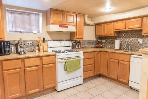 293 Center Ave, Wheeling, IL 60090 photo 10