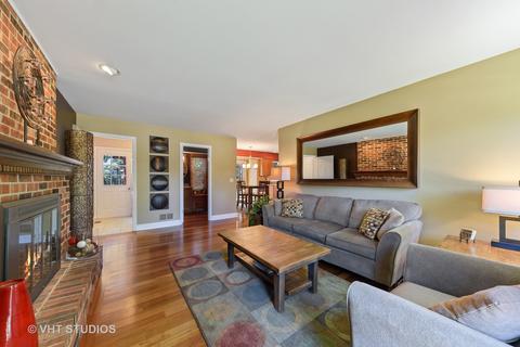 3760 Versailles Rd, Hoffman Estates, IL 60192 photo 13
