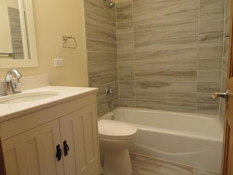 314 High Point Dr, Lindenhurst, IL 60046 photo 5