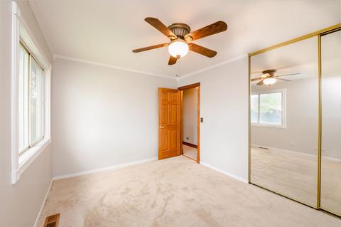 241 Gingerbrook Ln, Bartlett, IL 60103 photo 8