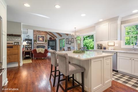 25 W716 Harrison Ave, Wheaton, IL 60187 photo 10