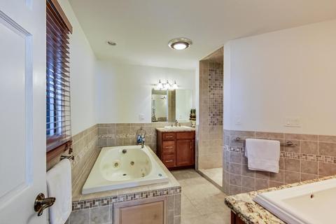 2801 Apache Trl, Mchenry, IL 60051 photo 21