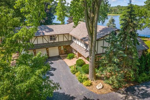 2801 Apache Trl, Mchenry, IL 60051 photo 2