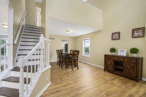 2215 Wesmere Lakes Dr, Plainfield, IL 60586 photo 4