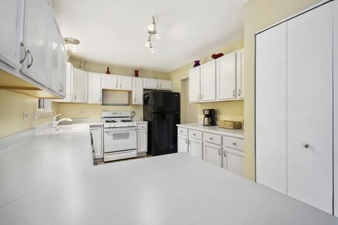 2215 Wesmere Lakes Dr, Plainfield, IL 60586 photo 8